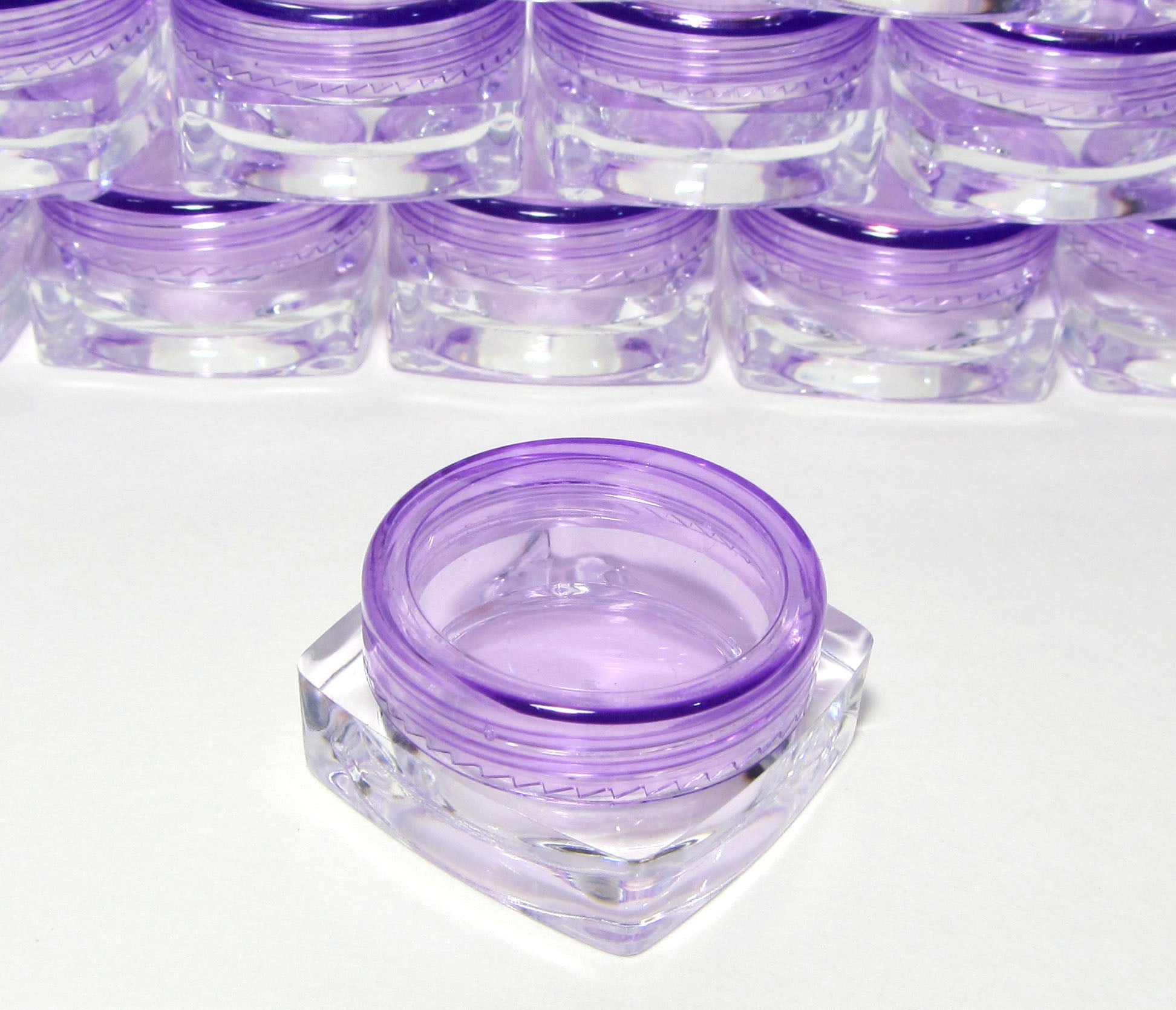 100 Cosmetic Jars Mini Square Beauty Lip Balm Eyeshadow Glitter Container Sampple Jar 3 Gram 3 Ml Purple Pink Blue White Clear Black Lid Discount Cosmetic Jars
